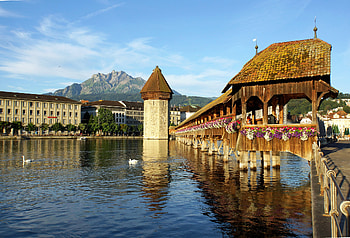 Chapel Bridge, Bars in Lucerne, Swiss nightlife HD wallpaper