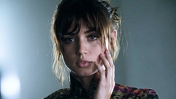 Holographic companion, Ana de Armas (Blade Runner) HD wallpaper
