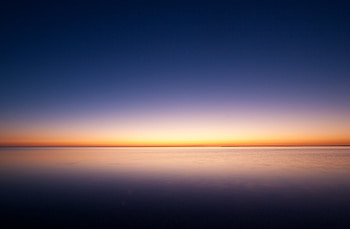 Sunrise Ocean Minimalism Simple Background, sunrise, ocean, minimalism, minimalist, nature, simple-background HD wallpaper