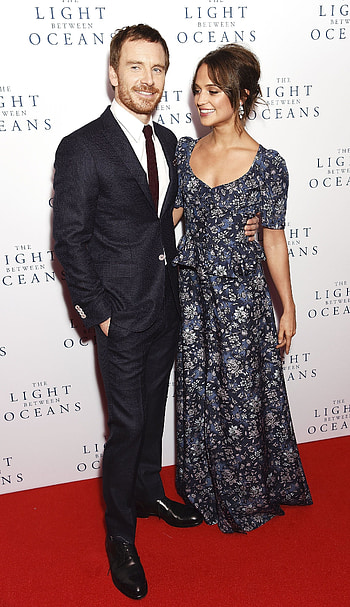 Alicia Vikander, Michael Fassbender, Onscreen daughter, Style HD phone wallpaper