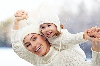 Love, winter, smile, hands, woman, lady, pretty, snow, mother, happy, female HD wallpaper
