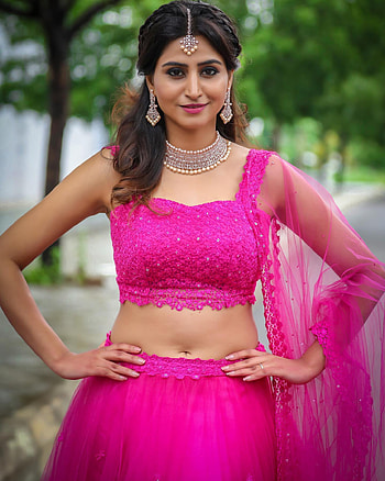 Varshini, organ, street fashion HD phone wallpaper