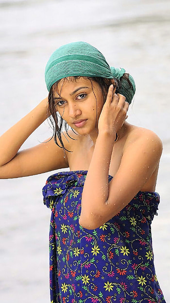 Oviya, tamil actress HD phone wallpaper
