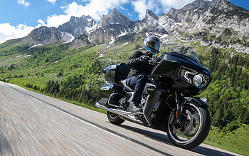 Indian Pursuit, highway, 2022 bikes, superbikes, rider on bike, 2022 Indian Pursuit, Indian Motorcycle HD wallpaper