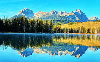 Little Redfish Lake, near Stanley, Idaho, reflection, water, mountain, landscape, trees, sky HD wallpaper