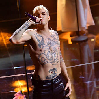 Achille Lauro, Criticisms, Toro HD phone wallpaper