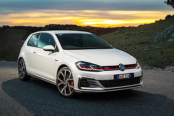 Volkswagen Golf Gti Performance Edition 2017, volkswagen, volkswagen-golf, cars, 2017-cars HD wallpaper
