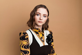 Celebrity, Thomasin McKenzie HD wallpaper