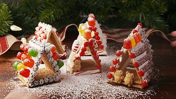 Mini gingerbread house recipe, Festive and delicious, Perfect holiday treat, Fun and easy to make HD wallpaper