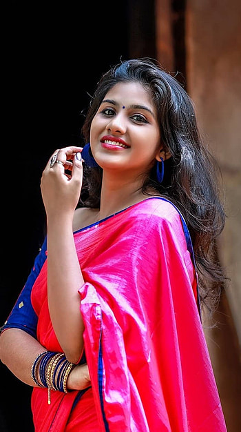 Maneesha Mahesh, mallu aunty, saree lover HD phone wallpaper