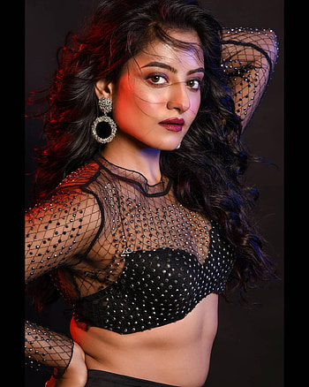 Lavanya sharma, actress, flash graphy HD phone wallpaper