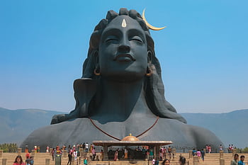 Majestic Adiyogi Shiva statue with visitors at Coimbatore, India. HD wallpaper