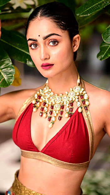 Tridha Choudary, telugu actress, sexy gorgeous HD phone wallpaper