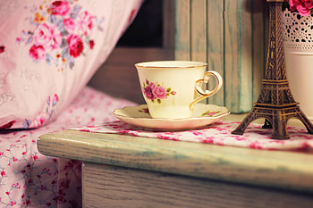 Drink, bouquet, tea, France, cup, drinks, cups, pink, coffee, Eiffel Tower, home HD wallpaper