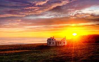 GOLDEN ENDING, field, bright, house, sky, sunset HD wallpaper