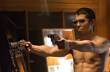 Thrilling heist, Intricate plot, Electrifying action, Stylish visuals HD wallpaper
