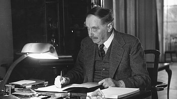 H.G. Wells Desk, Utopia 2016, H.G. Wells, Futuristic HD wallpaper