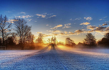 Sunrise on the field, winter, dawn, snow, field HD wallpaper
