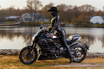 Ranch Rider, cowgirls, ranch, lake, hats, motorcycle HD wallpaper
