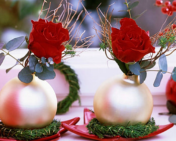 Christmas Decor, decor, balls, flowers, Christmas HD wallpaper