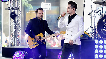 Panic! at the Disco, Misconduct allegations, Band member departure, Music industry news HD wallpaper