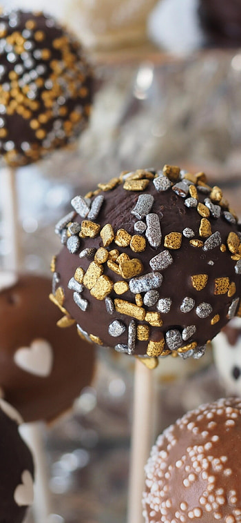 Decadent chocolate candy, High-resolution sweetness, Stunning X , Irresistible delight HD phone wallpaper