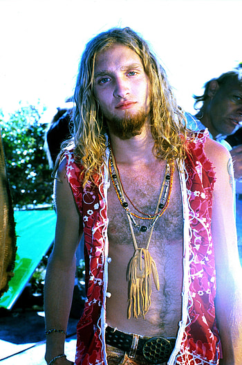 Layne Staley, European tour, Scotland, Shops HD phone wallpaper