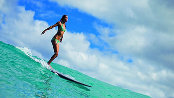 Girl Surfing, Beach Backgrounds HD wallpaper