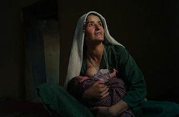 Mother, breastfeeding, baby, woman HD wallpaper