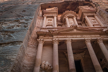 Petra Jordan, Treasury closeup, Zigzagging adventure HD wallpaper