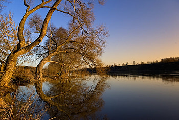 Mirror, blue, river, coast, trees, water, sunset HD wallpaper