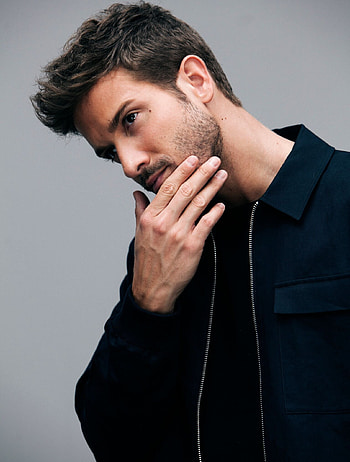 Pablo Alboran, choices, Background customization, Music-inspired visuals HD phone wallpaper