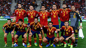 Spain national team, Sports heroes, Football glory, Team pride HD wallpaper