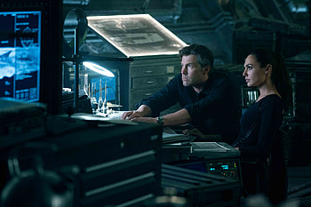 Ben Affleck And Gal Gadot In Justice League, justice-league, 2017-movies, movies, ben-affleck, gal-gadot HD wallpaper