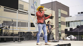 Jimmie Allen, dom Was a Highway, Today show performance, Energetic rendition HD wallpaper