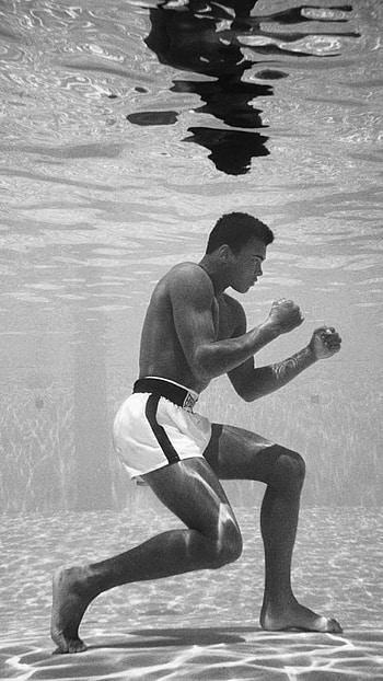 Muhammad Ali , Idlewp, Boxing legend, Powerful presence HD phone wallpaper