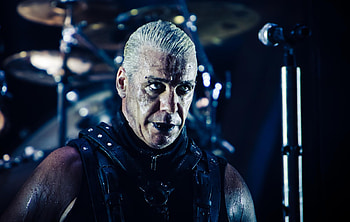 Till Lindemann's humanitarian work, Ukrainian refugee, Berlin sanctuary, Musician's impact HD wallpaper