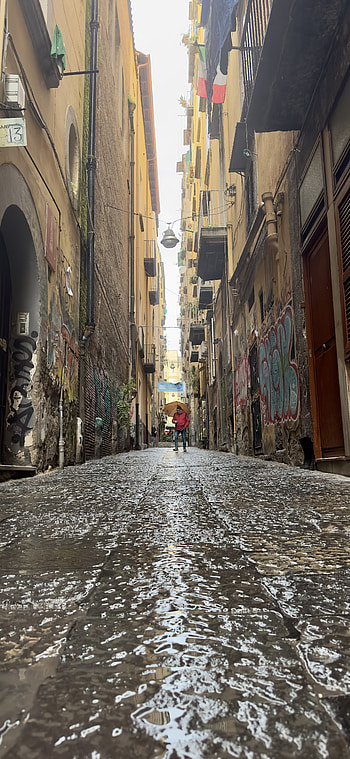Narrow Street in Italy, graffiti, Italy, man made, street HD phone wallpaper