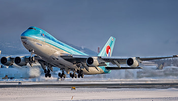 Korean Air, Airline elegance, First-class service, Unforgettable journeys HD wallpaper