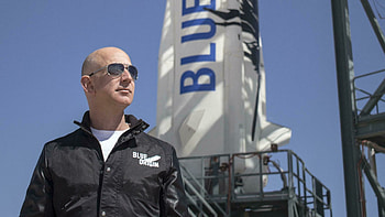Jeff Bezos, Lunar aspirations, Space race, Aerospace rivalry HD wallpaper