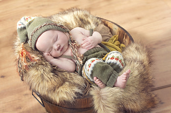 *** Slipping child ***, basket, childhood, baby, sleeping, child HD wallpaper