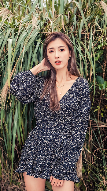 Brunette Model in Patterned Dress — Chic , brunette, dress, model, woman, asian HD phone wallpaper