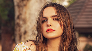 Bailee Madison hoot For Rose And Ivy Journal , bailee-madison, girls, model, celebrities, hoot HD wallpaper