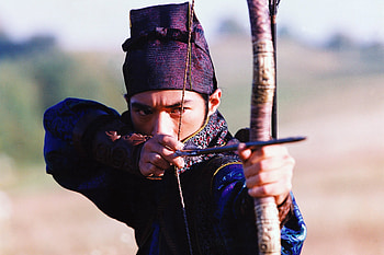 House of Flying Daggers, Takeshi Kaneshiro's charm, Mesmerizing performance, Heart-stopping romance HD wallpaper