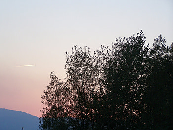 Airplanes flying Smoky Sunset, Teton Valley, Idaho, Fires, Mountains, Sunsets, Airplanes, Sky HD wallpaper