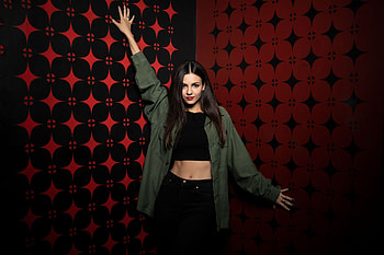 Victoria Justice Ian Spanier hoot 2019, victoria-justice, celebrities, girls, model, hoot HD wallpaper