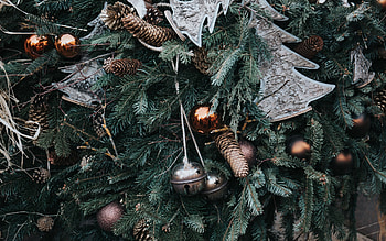 Christmas tree, spruce branches, christmas toys, christmas balls, Happy New Year, Merry Christmas HD wallpaper