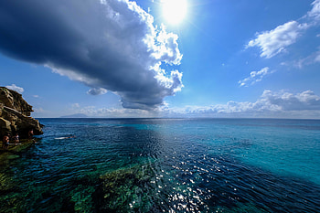 Blue sea, clouds, sunny day HD wallpaper