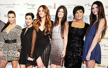 Khlo Kardashian, Baby True's birth, Net worth, Tristan Thompson scandal HD wallpaper
