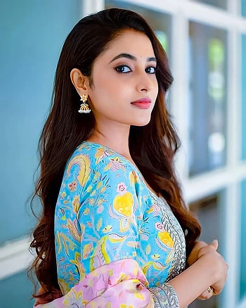 Priyanka Mohan, hair, lip HD phone wallpaper
